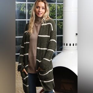 Wanna B open front cardigan boucle knit olive color white stripes size medium